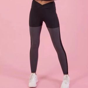 Gymshark Nikki Blackketter two-tone leggings